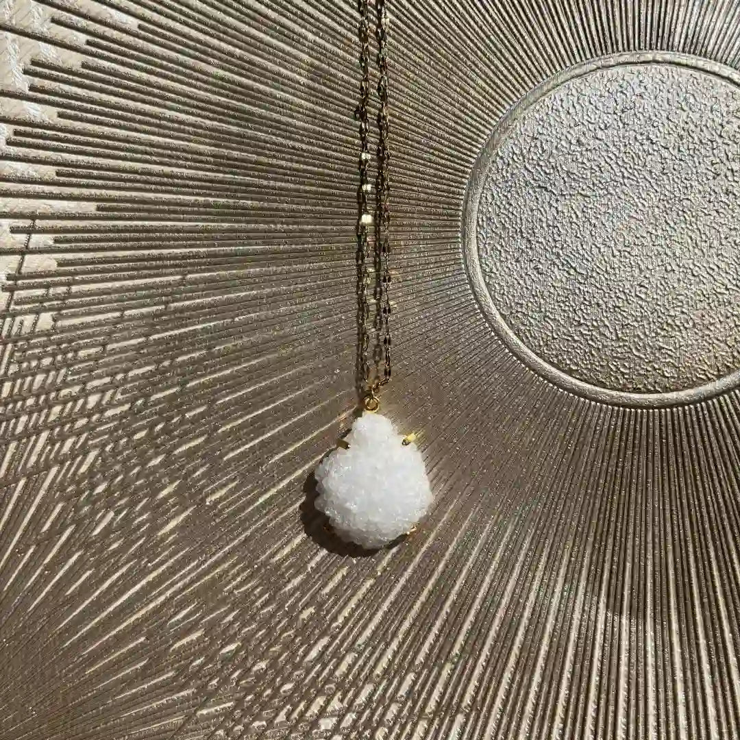 bergkristal geode edelsteen hanger