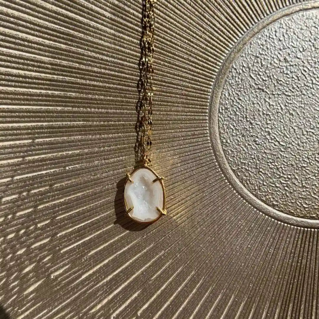 edelsteen hanger atelje meraki